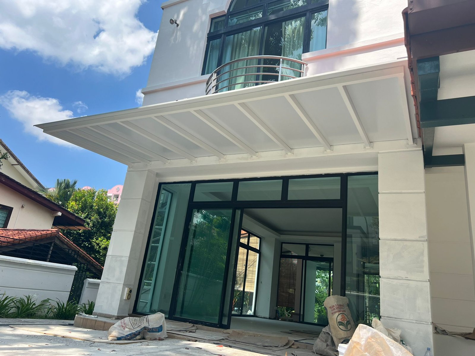 Motorized Retractable Awning Singapore